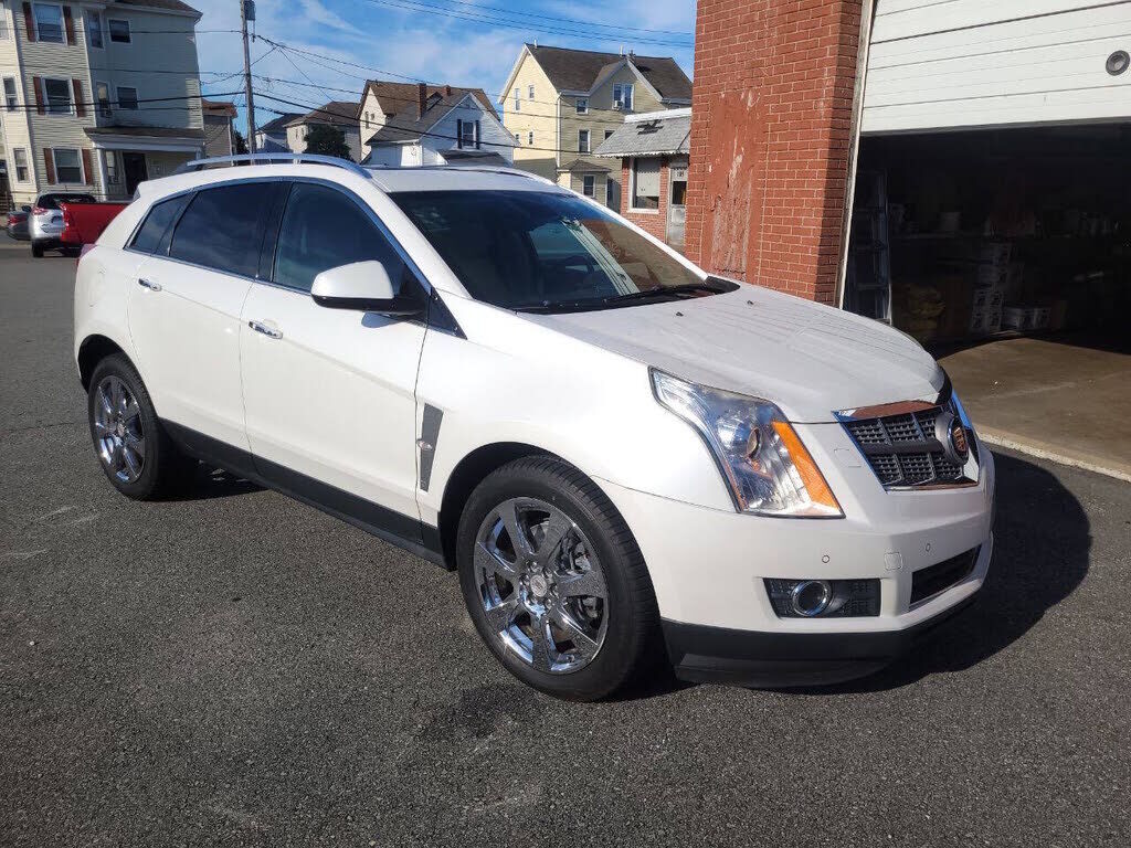 2010 CADILLAC SRX