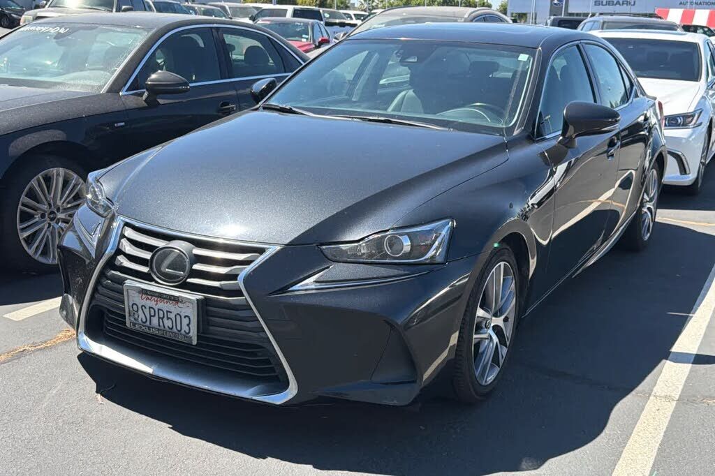 2020 LEXUS IS