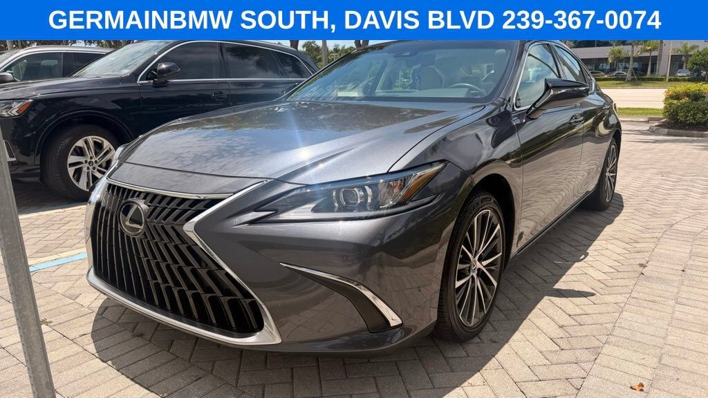 2024 LEXUS ES