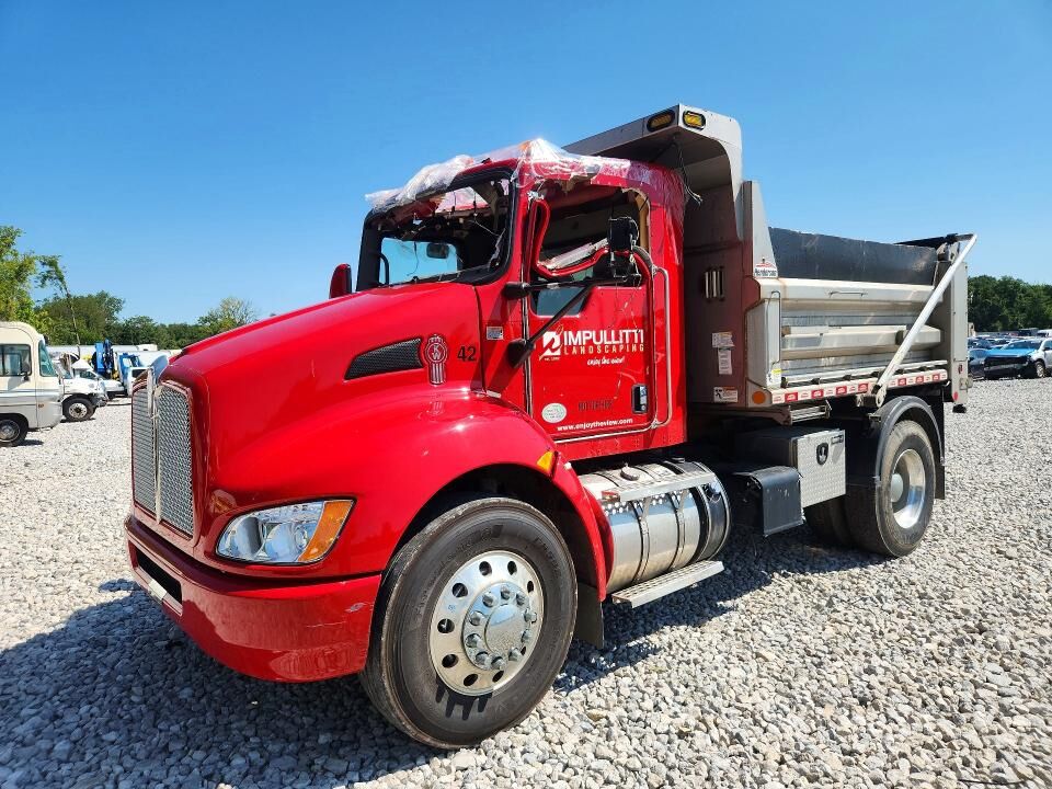 2022 KENWORTH T3 Series