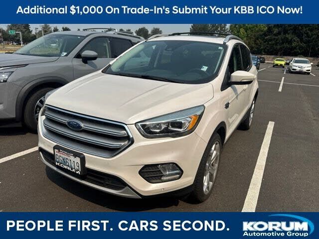 2017 FORD Escape