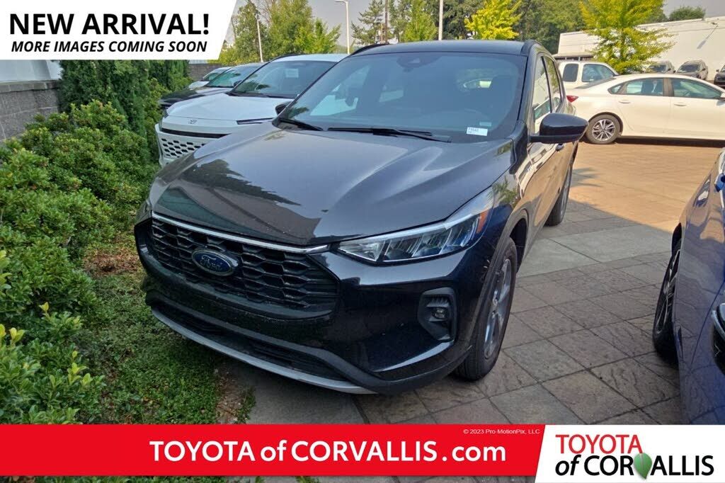 2025 FORD Escape