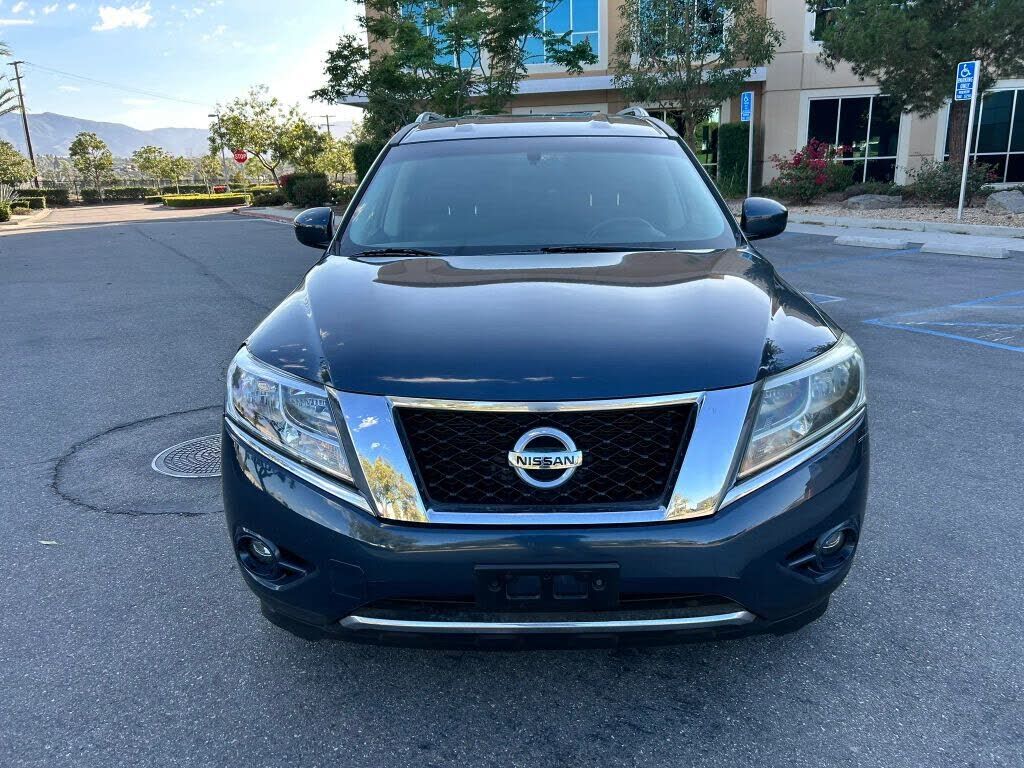 2016 NISSAN Pathfinder
