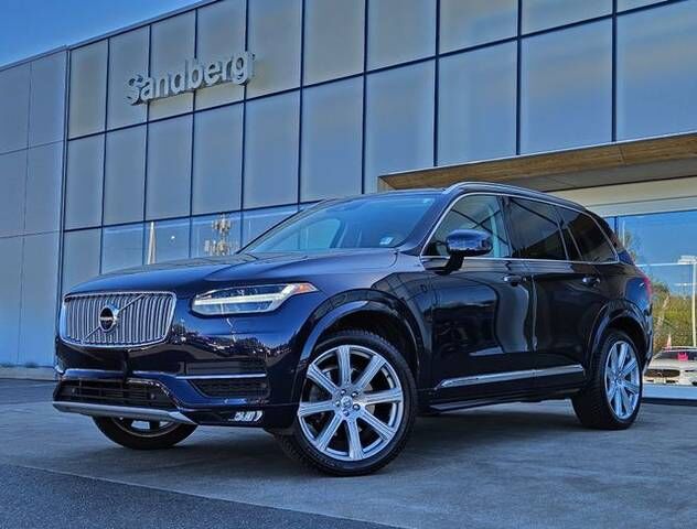 2016 VOLVO XC90