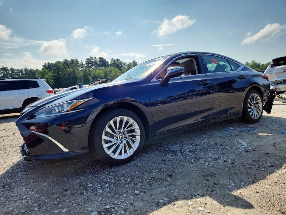 2019 LEXUS ES