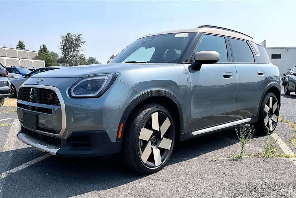 2025 MINI Countryman