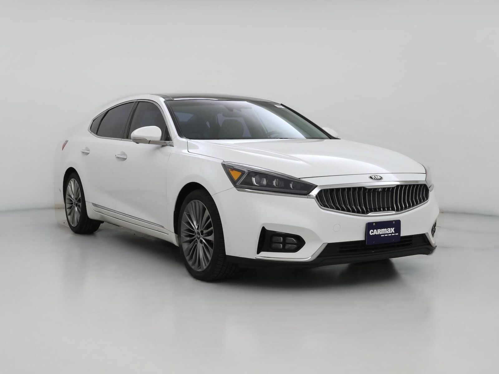 2017 KIA Cadenza