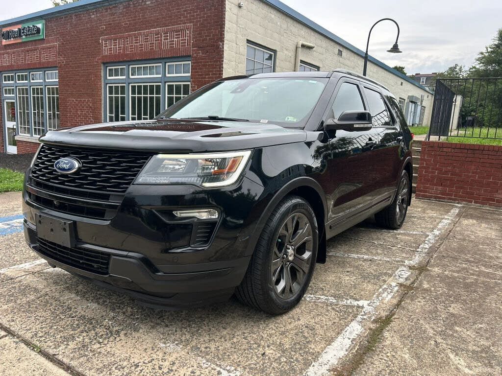 2018 FORD Explorer