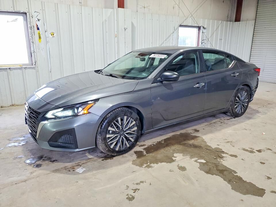2025 NISSAN Altima