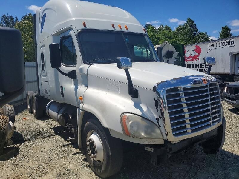 2014 FREIGHTLINER Cascadia