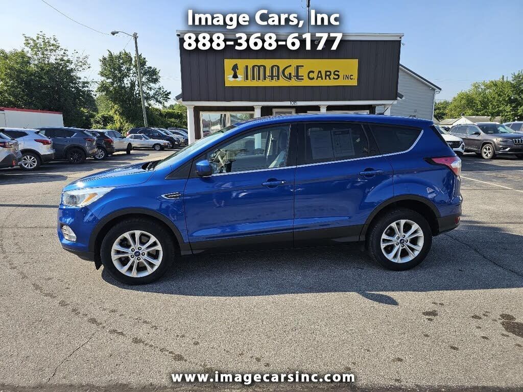 2017 FORD Escape