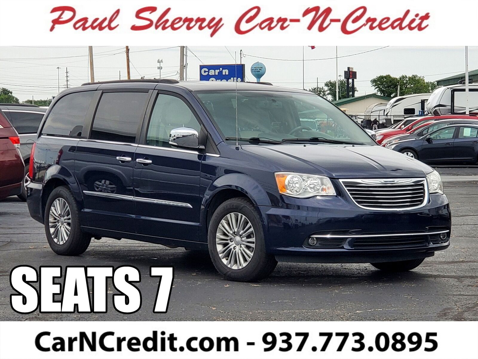 2016 CHRYSLER Town and Country
