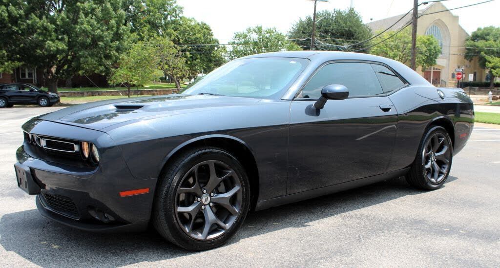 2017 DODGE Challenger