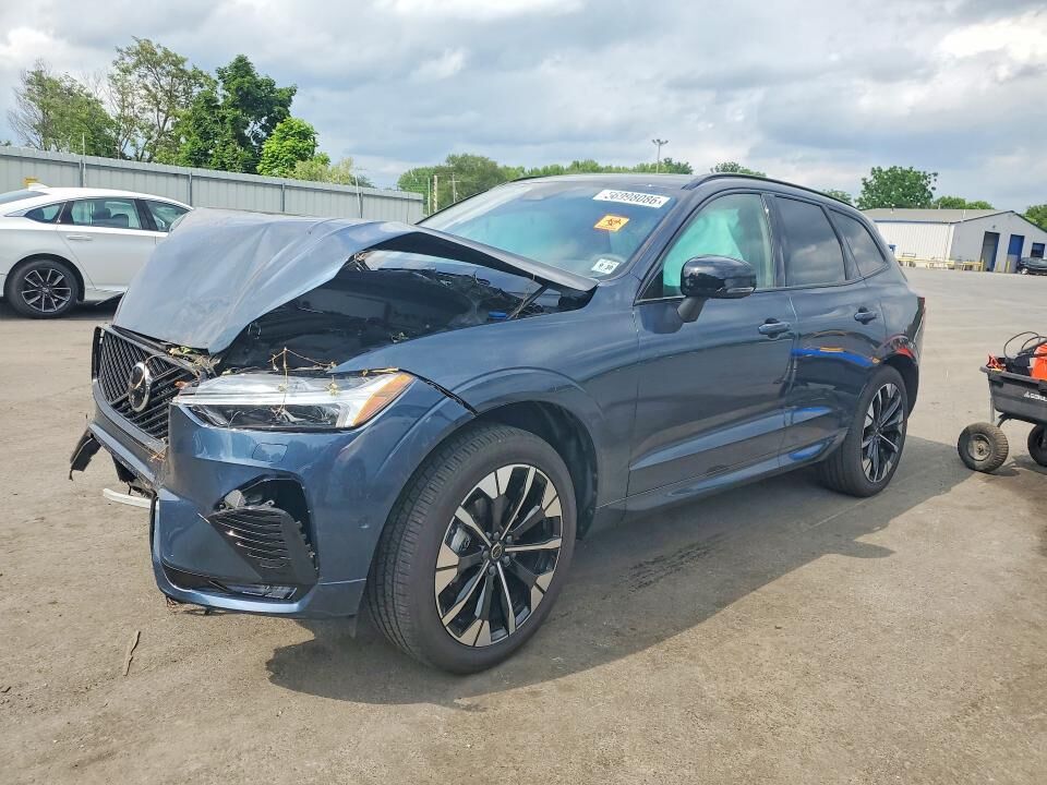 2026 VOLVO XC60