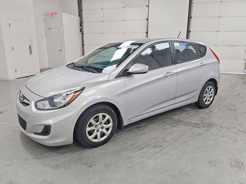 2013 HYUNDAI Accent