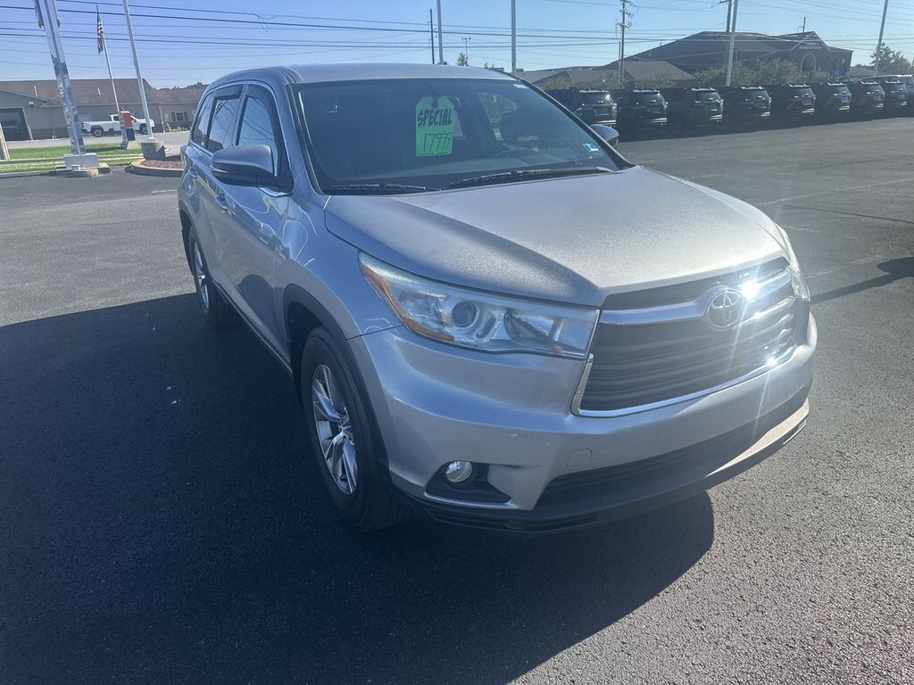 2016 TOYOTA Highlander