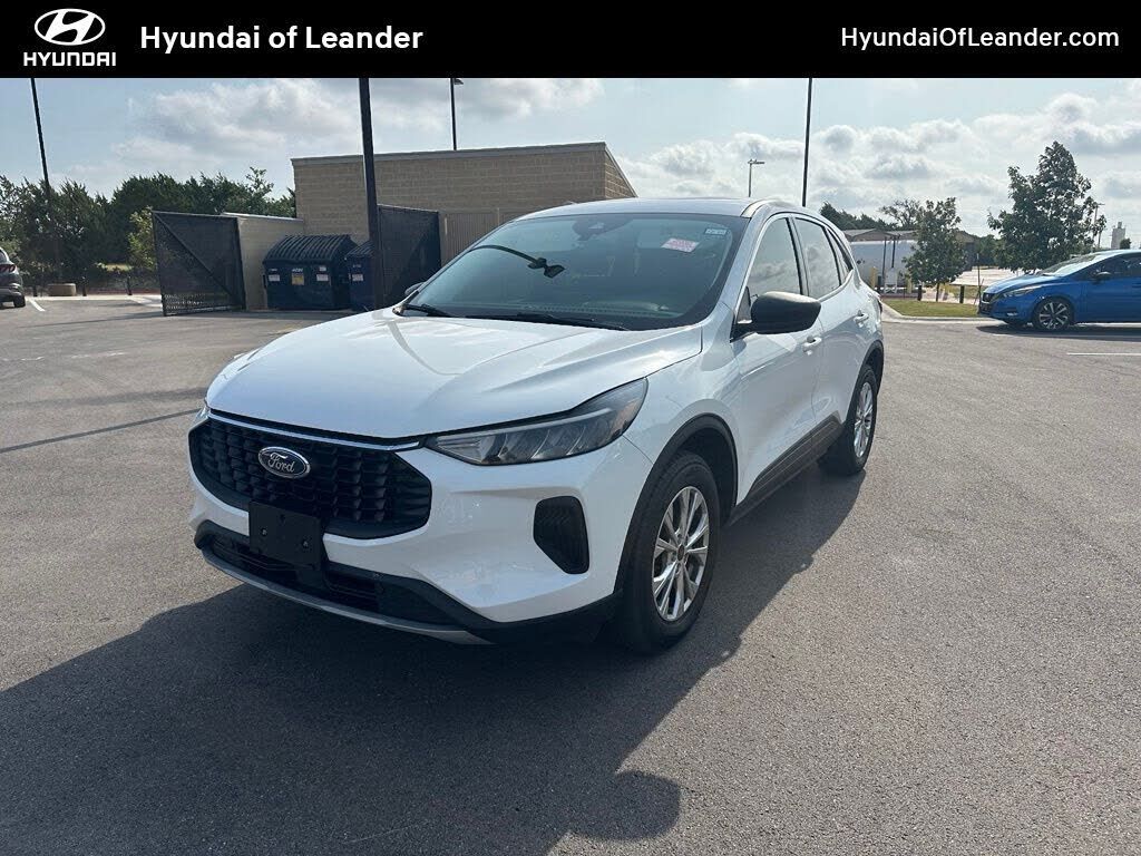 2023 FORD Escape
