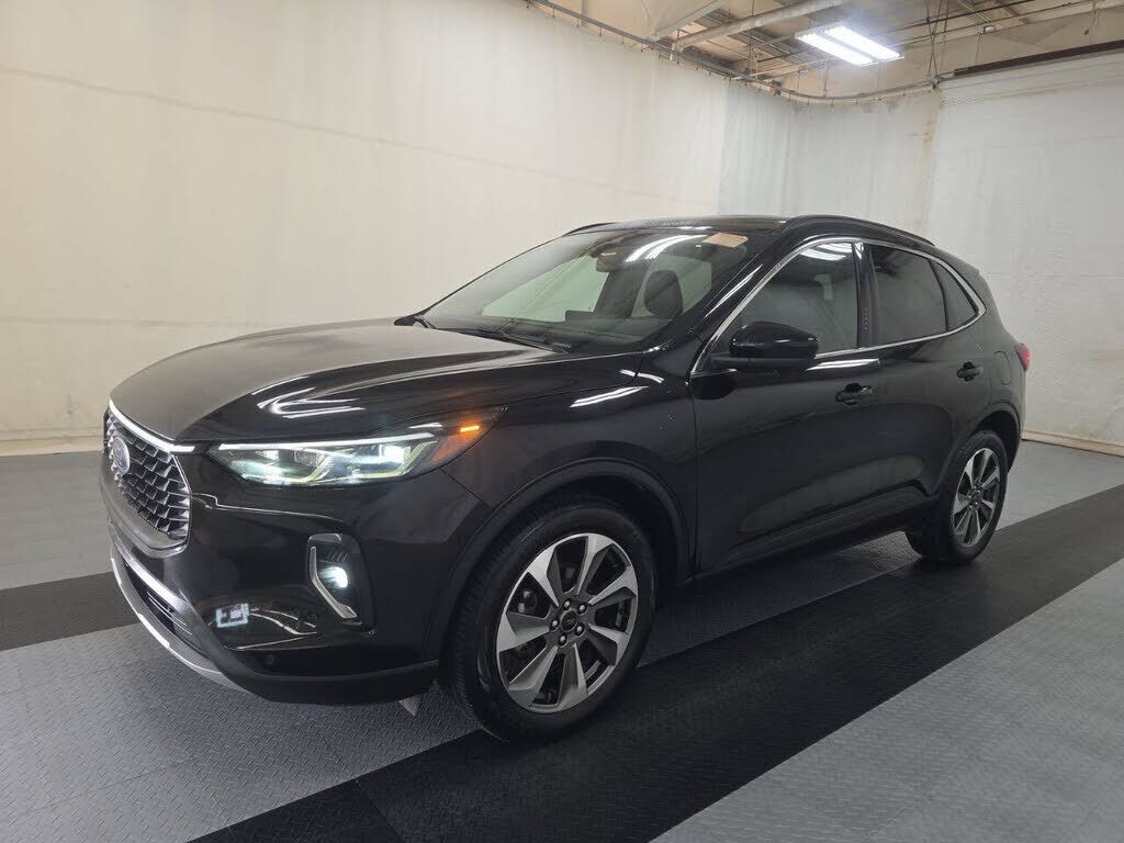 2023 FORD Escape
