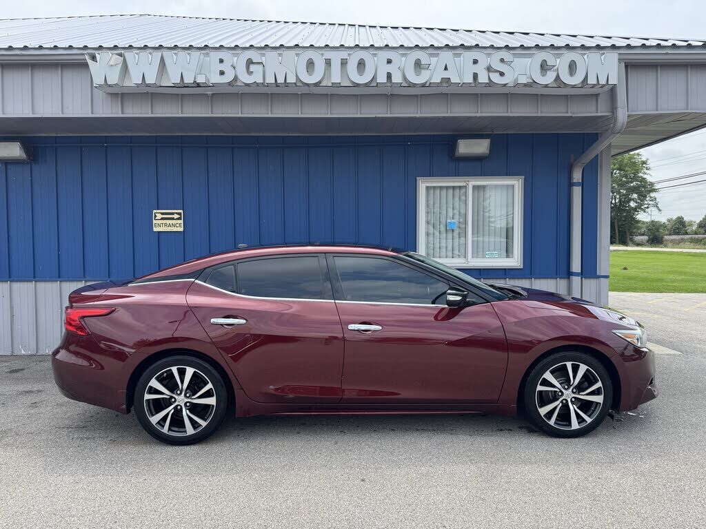 2017 NISSAN Maxima