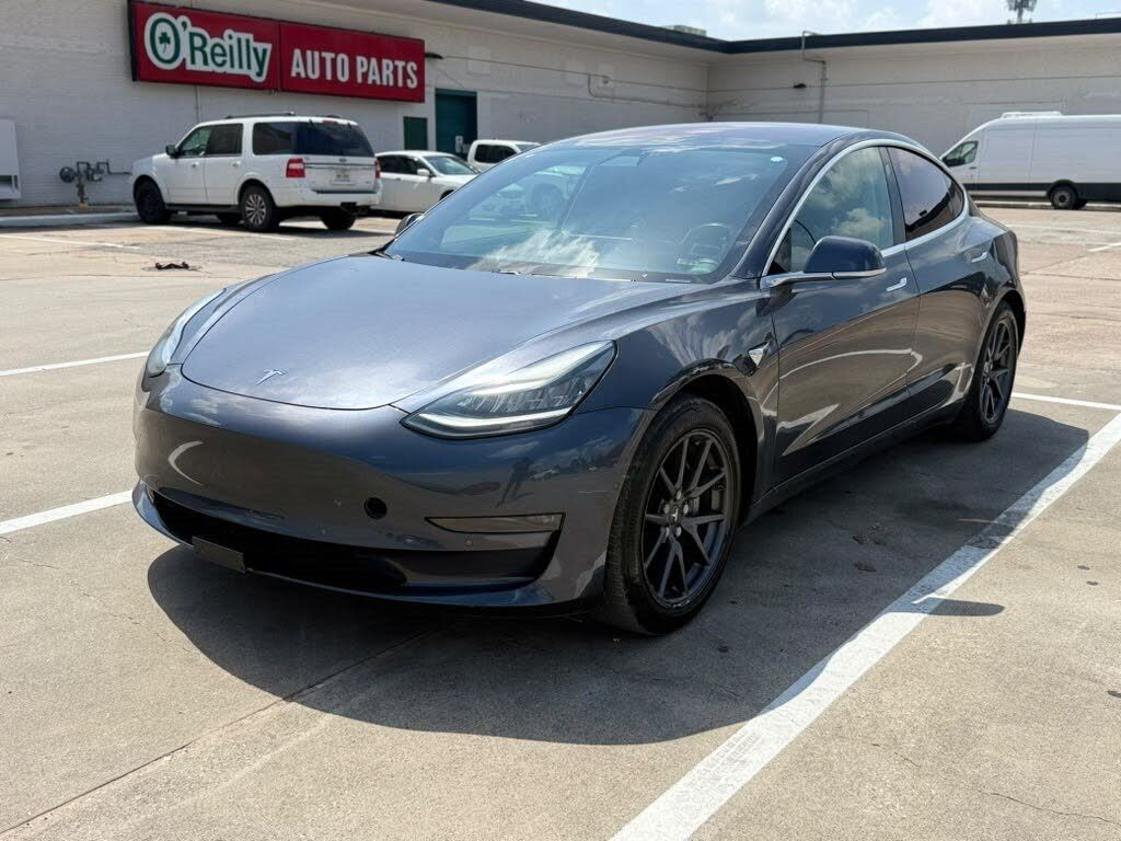 2018 TESLA Model 3