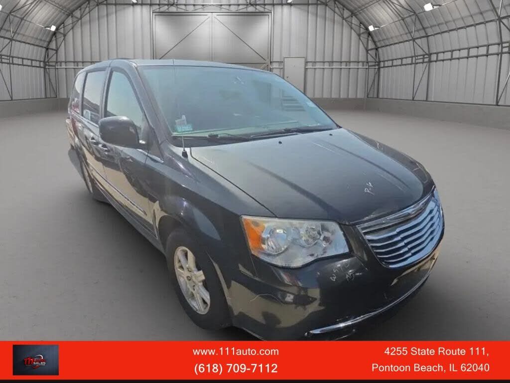 2012 CHRYSLER Town and Country