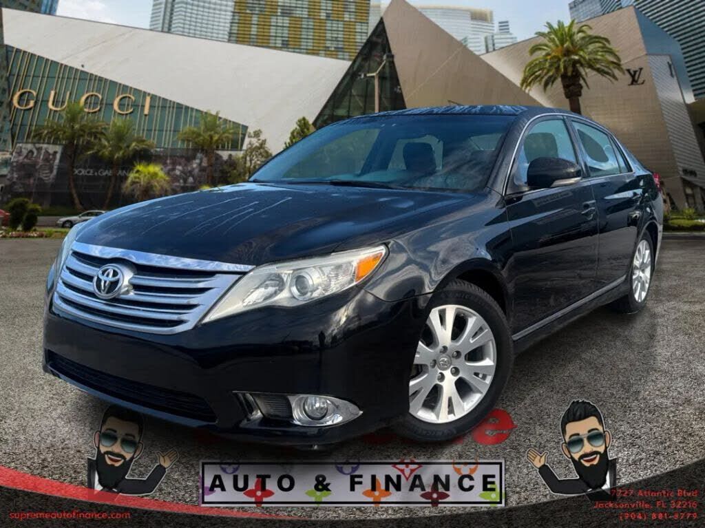 2012 TOYOTA Avalon