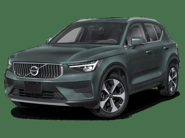 2026 VOLVO XC40