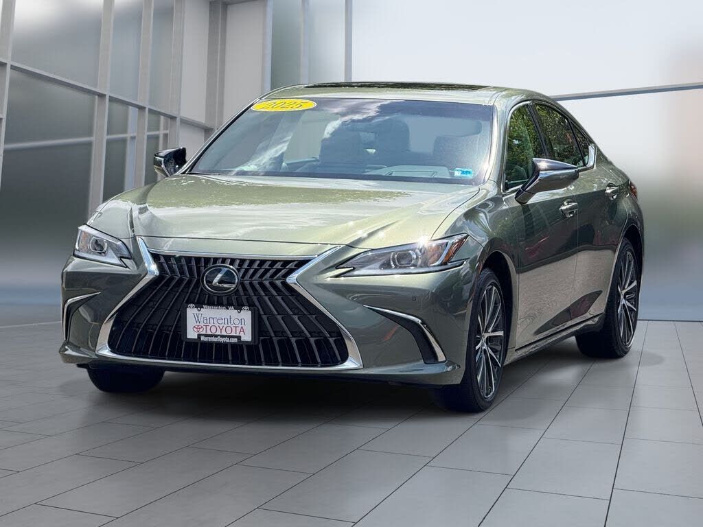 2025 LEXUS ES