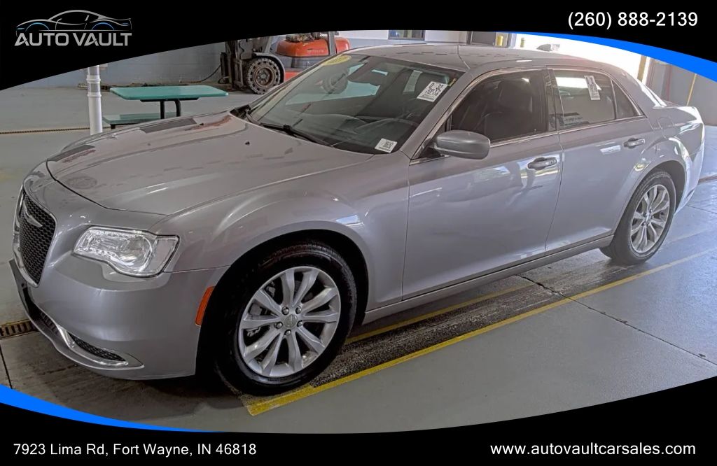 2017 CHRYSLER 300