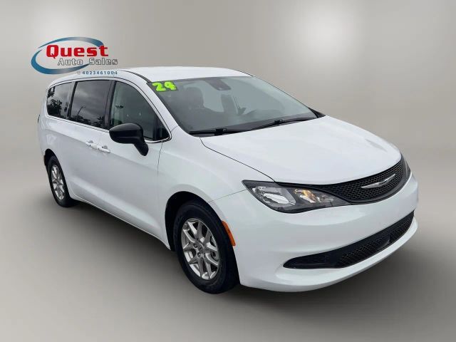 2024 CHRYSLER Voyager