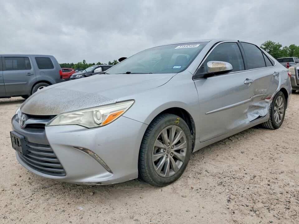 2017 TOYOTA Camry