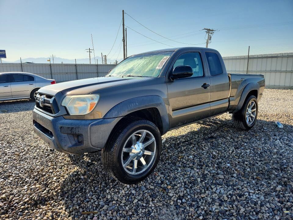 2015 TOYOTA Tacoma
