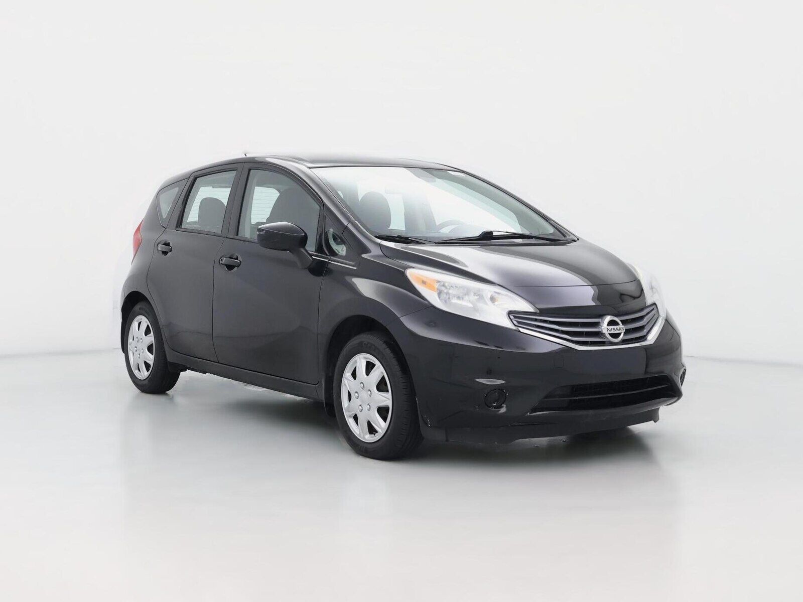2016 NISSAN Versa