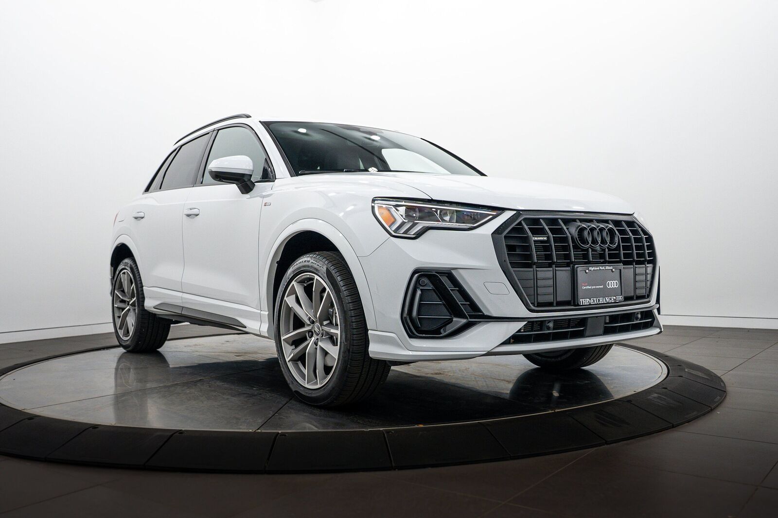 2023 AUDI Q3