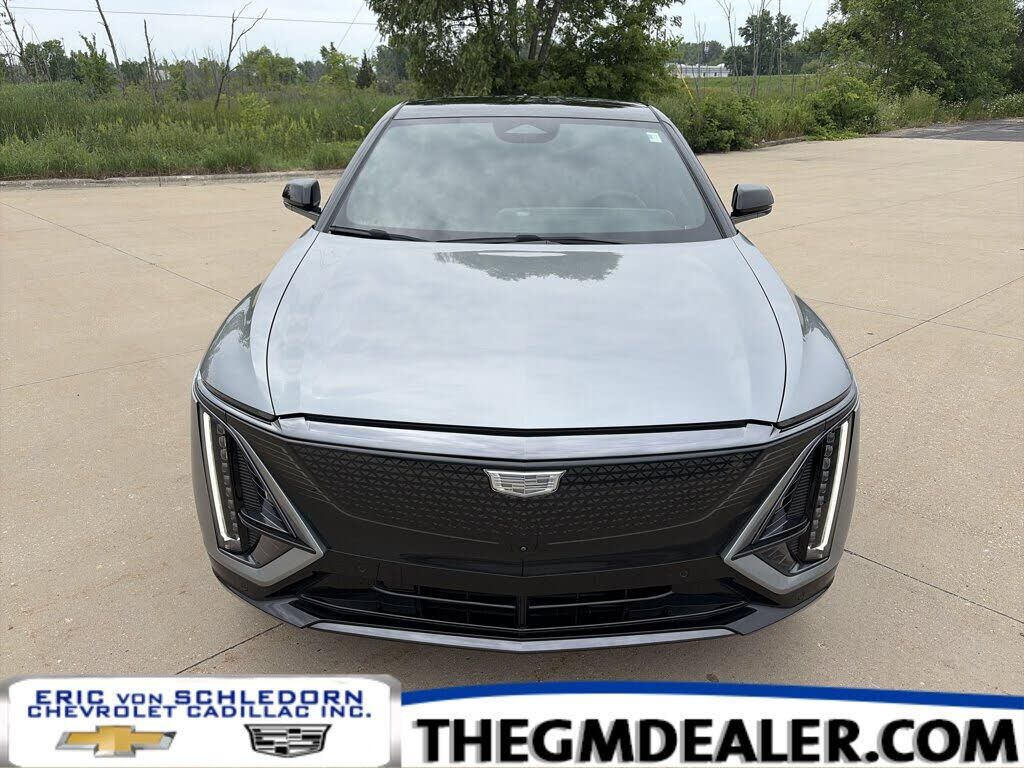 2025 CADILLAC Lyriq