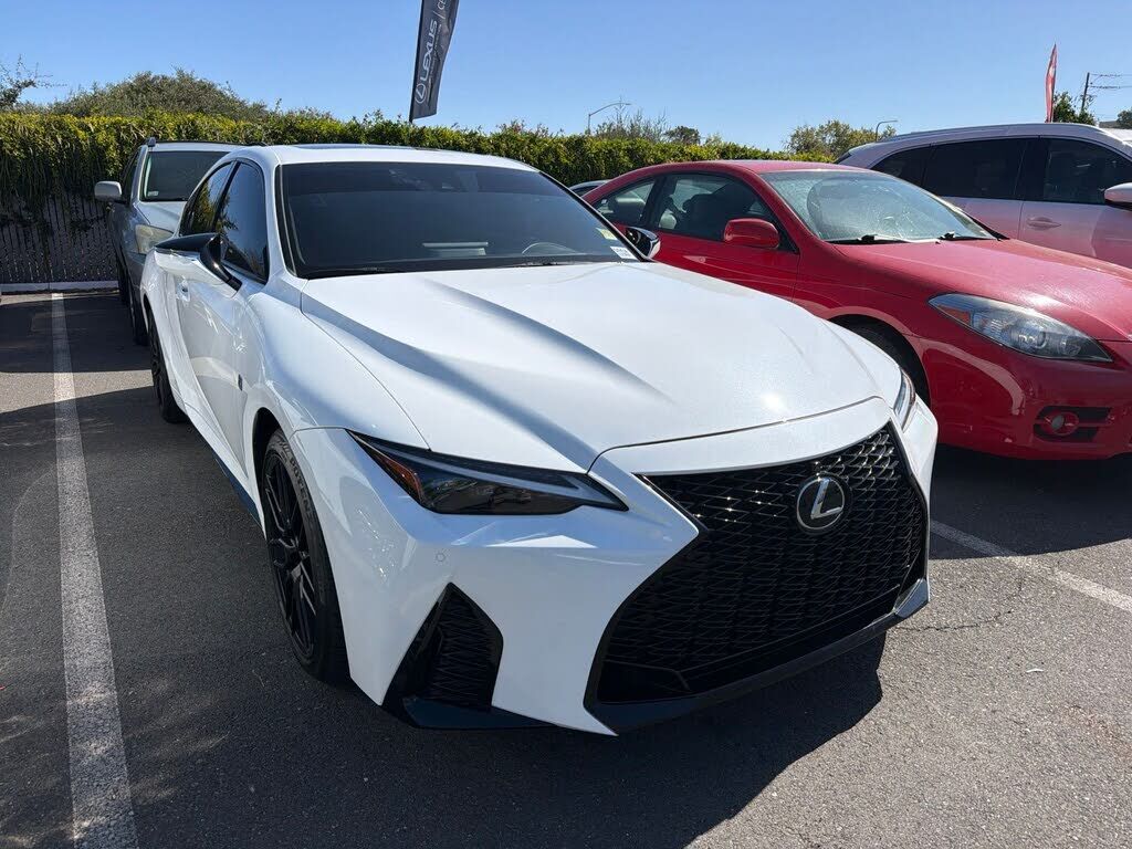 2023 LEXUS IS
