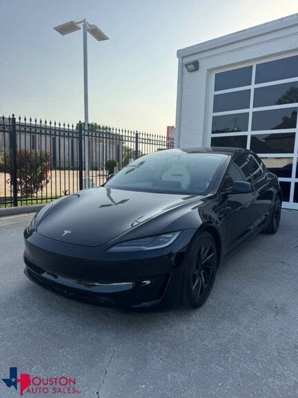 2024 TESLA Model 3