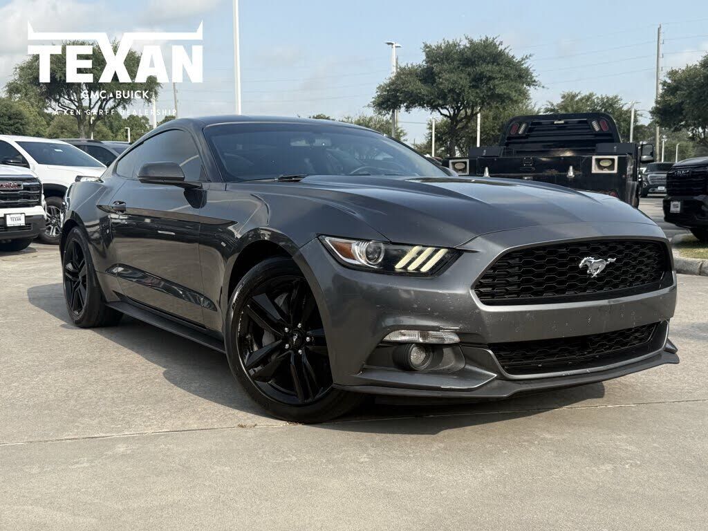 2017 FORD Mustang