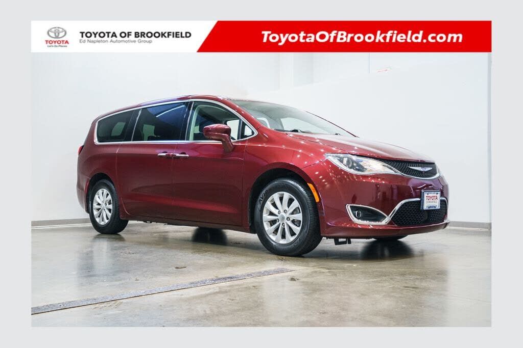 2019 CHRYSLER Pacifica