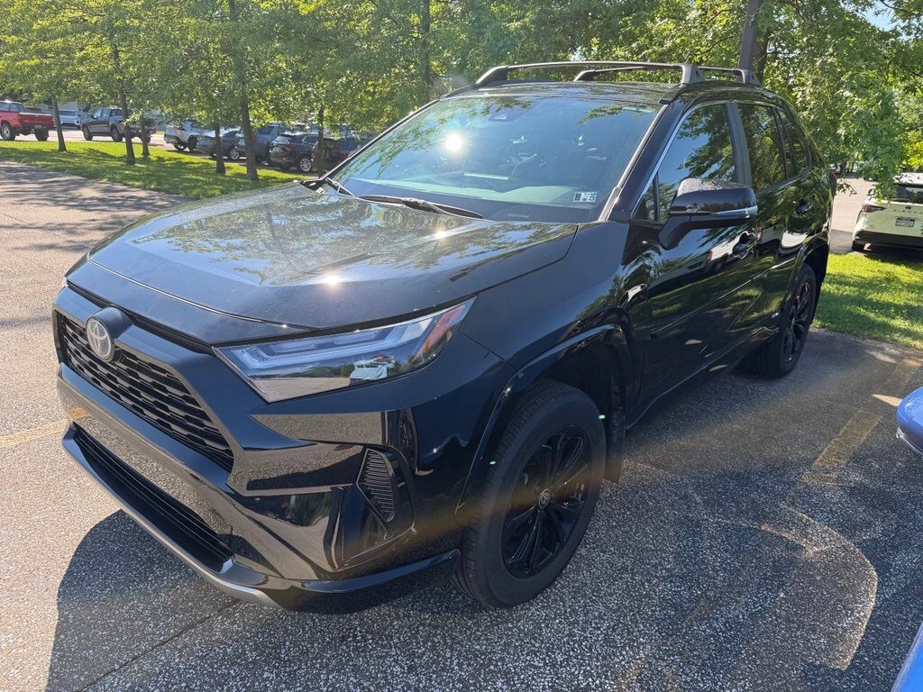 2024 TOYOTA RAV4