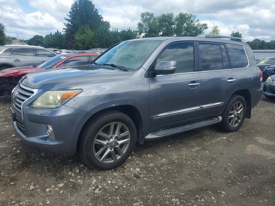 2013 LEXUS LX