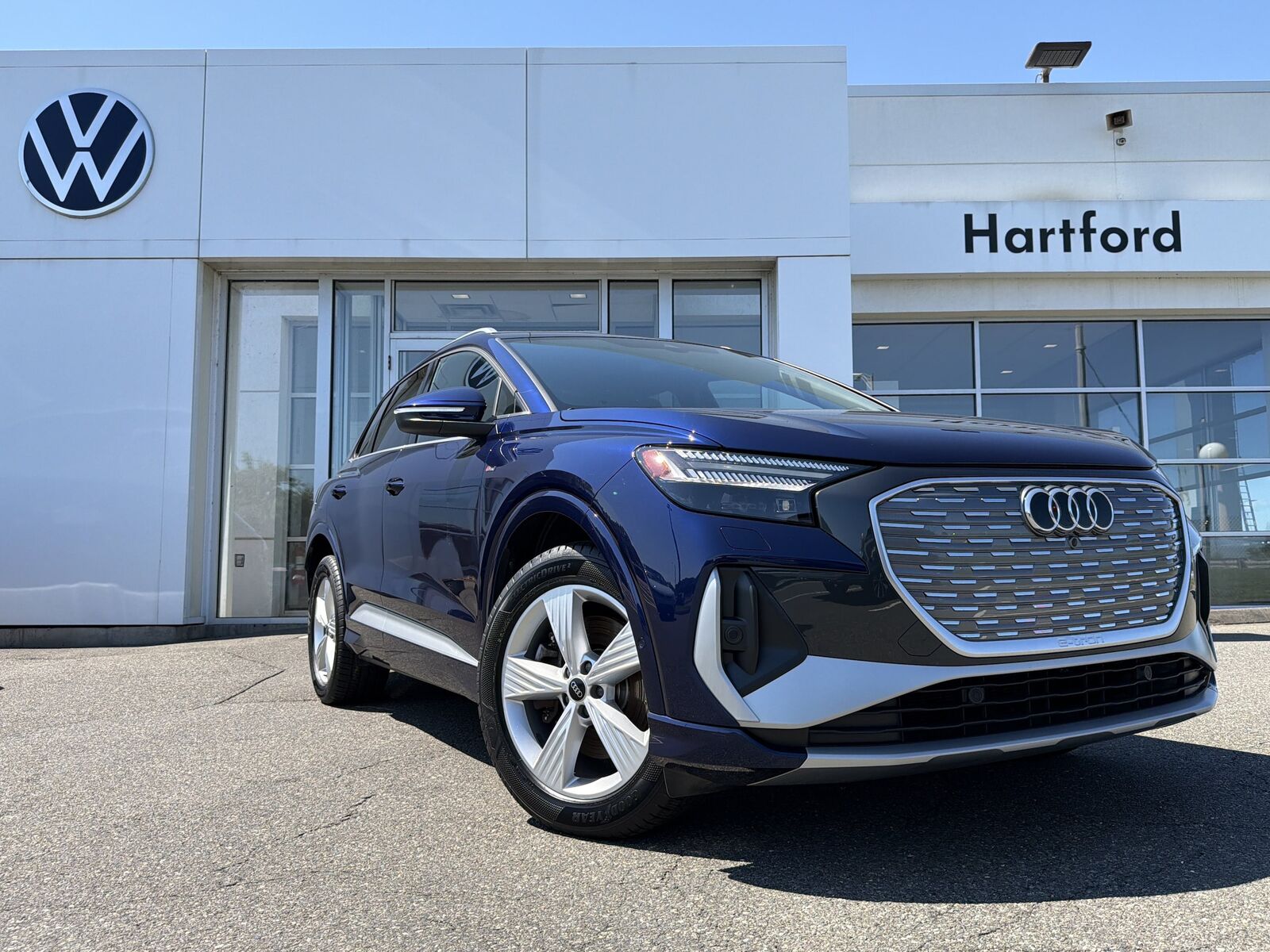 2023 AUDI Q4