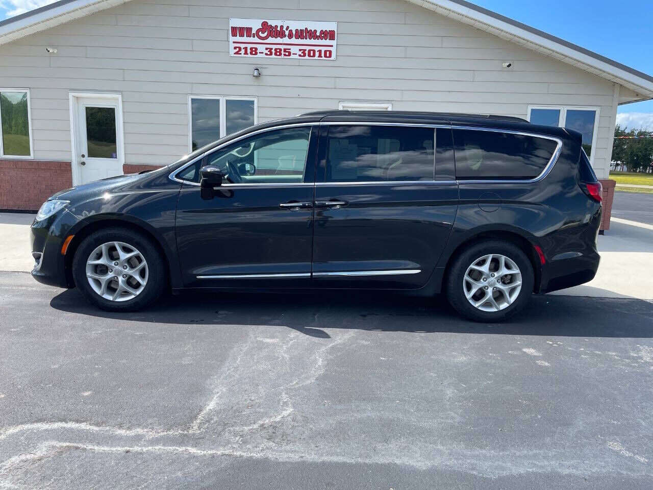 2017 CHRYSLER Pacifica