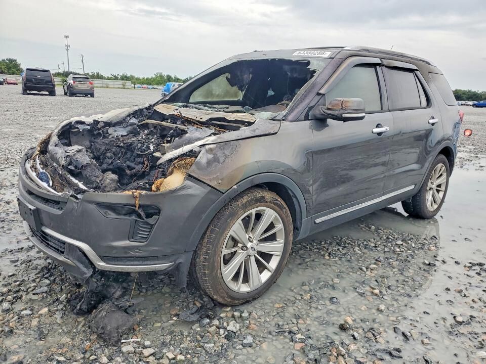 2018 FORD Explorer