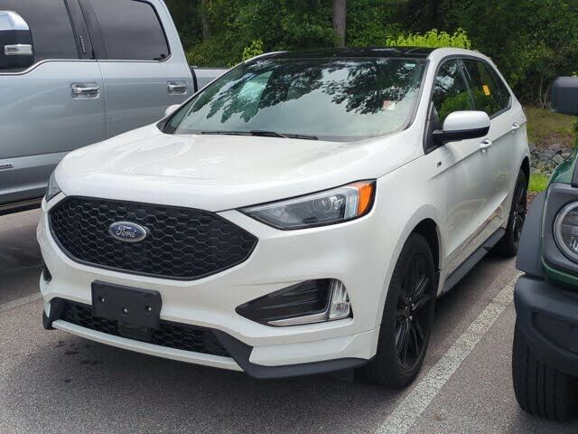 2022 FORD Edge