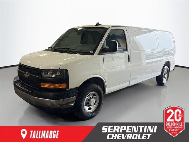 2025 CHEVROLET Express
