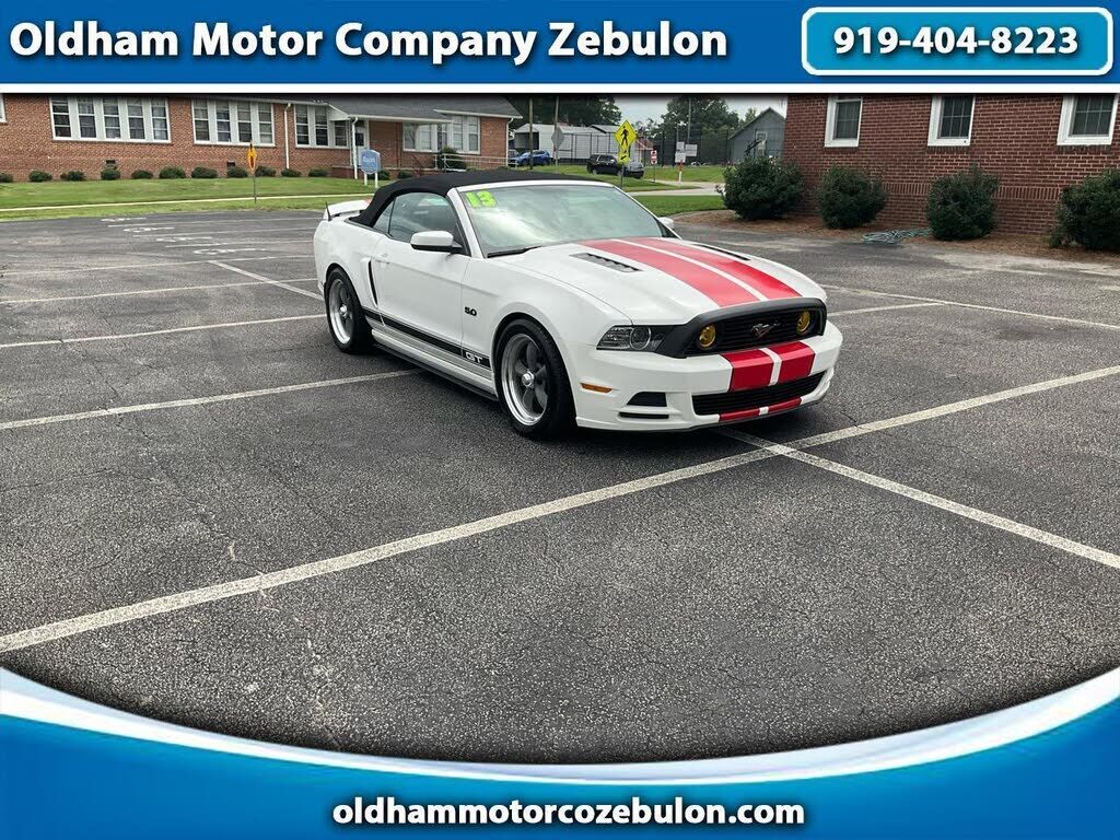 2013 FORD Mustang