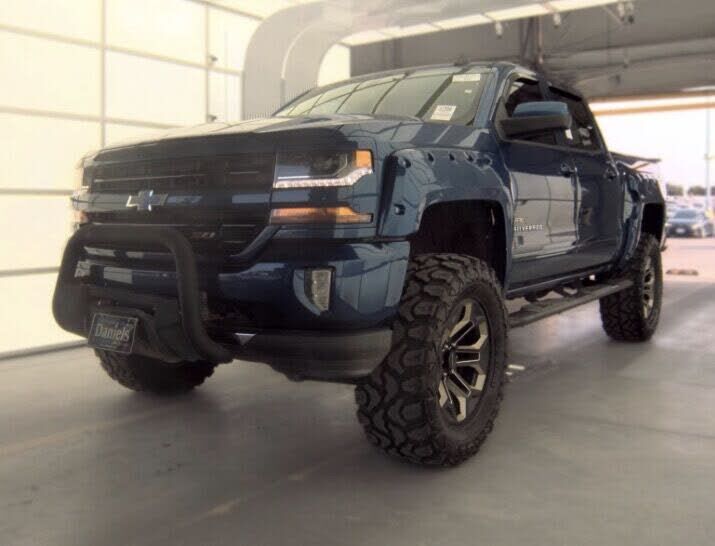 2017 CHEVROLET Silverado