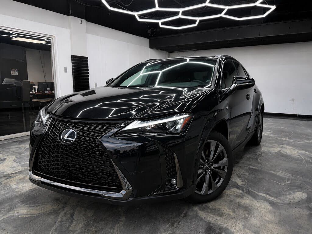 2025 LEXUS UX