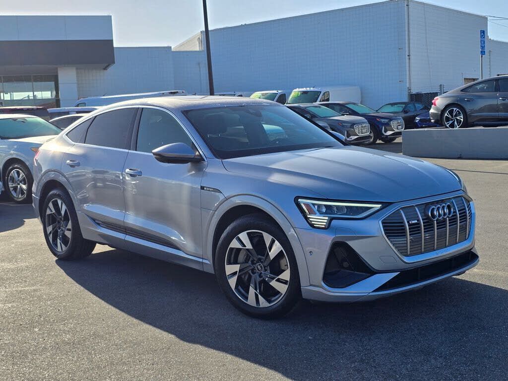 2023 AUDI e-tron